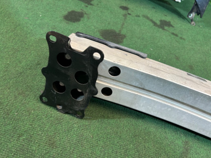 Refuerzo del parachoques delantero SUBARU LEGACY OEM 57712AG000 BL5 BP5 BLE BL9 BP9 BPE 2008