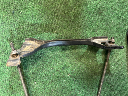 Suporte da bateria SUBARU LEGACY OEM 82182AG000 82161AG000 82122AG000 BL5 BP5 BLE BL9 BP9 BPE 2004