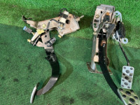แป้นเหยียบ МТ SUBARU LEGACY OEM 36010AG040 36012AG060 36012AG060 BL5 BP5 BLE BL9 BP9 BPE 2004 BLUE 35J