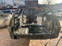 Sección trasera de la carrocería Rear Cut SUBARU LANCASTER OEM 51410AE160 51410AE170 52122AE100 BH9 2001 GREEN 1U7