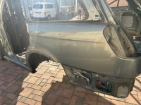Sección trasera de la carrocería Rear Cut SUBARU LANCASTER OEM 51410AE160 51410AE170 52122AE100 BH9 2001 GREEN 1U7