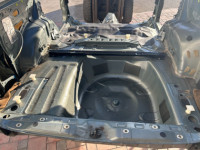 Sección trasera de la carrocería Rear Cut SUBARU LANCASTER OEM 51410AE160 51410AE170 52122AE100 BH9 2001 GREEN 1U7