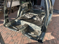 Sección trasera de la carrocería Rear Cut SUBARU LANCASTER OEM 51410AE160 51410AE170 52122AE100 BH9 2001 GREEN 1U7