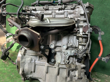 发动机 2ZRFXE TOYOTA PRIUS OEM 19000-37470 19000-37472 ZVW30 2013 2ZRFXE AT