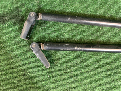 Amortiguadores del portón del maletero SUBARU FORESTER OEM 60315FC200 60315FC210 SF5 1998 SILVER 792