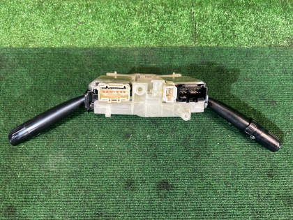 สวิตช์ก้านคอพวงมาลัย SUBARU FORESTER OEM 83111FC410 SF5 1998 EJ205 AT