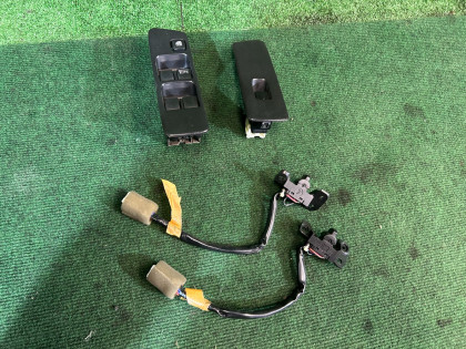 Window control module SUBARU FORESTER OEM 83081FC021 83081FC030 SF5 1998 EJ205 AT