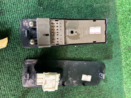 Window control module SUBARU FORESTER OEM 83081FC021 83081FC030 SF5 1998 EJ205 AT