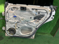 右后门 SUBARU FORESTER OEM 61401FC003 SF5 1998 SILVER 792