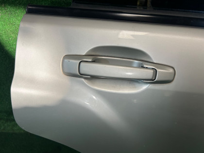 右后门 SUBARU FORESTER OEM 61401FC003 SF5 1998 SILVER 792