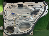 右后门 SUBARU FORESTER OEM 61401FC003 SF5 1998 SILVER 792
