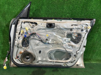 Right front door SUBARU FORESTER OEM 61101FC002 SF5 1998 SILVER 792