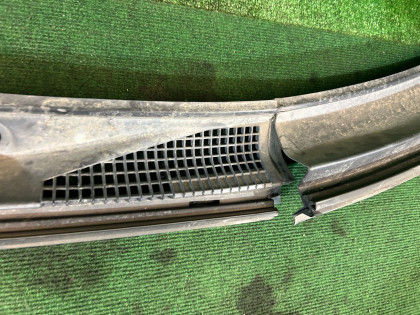 Жабо SUBARU FORESTER OEM 91151FC040 91151FC050 SF5 1998