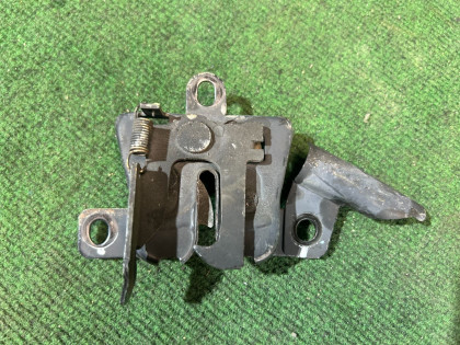 กลอนล็อกฝากระโปรงหน้า 57310FC000 SUBARU FORESTER
