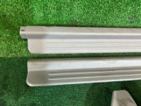 คิ้วชายบันได SUBARU FORESTER OEM 94065FA100 94065FA110 94065FA060 94065FA070 SF5 1998 SILVER 792