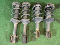 โช้คอัพ 20310FC020 20310FC030 20330FC070 20360FC120 20380FC010 SUBARU FORESTER