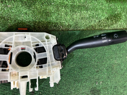 Mando de columna de dirección SUBARU FORESTER OEM 83111SA090 SG5 2007 EJ205 AT