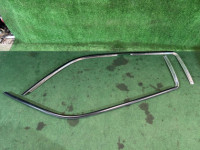 คิ้วข้างตัวถัง 63531SA000 63531SA010 SUBARU FORESTER