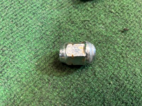 น็อตล้อ SUBARU FORESTER OEM 623006021 SG5 2007