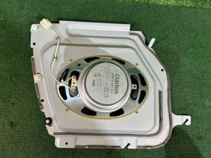 Subwoofer SUBARU FORESTER OEM 86301SA080 SG5 2007