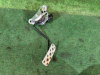 แป้นคันเร่ง 36010SA001 SUBARU FORESTER