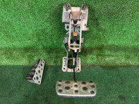 Pedal de freno SUBARU FORESTER OEM 36012SA000 SG5 2007 EJ205 AT