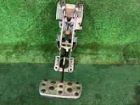 Pedal de freno SUBARU FORESTER OEM 36012SA000 SG5 2007 EJ205 AT