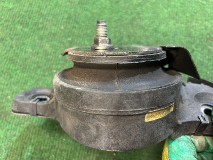 发动机支座 SUBARU FORESTER OEM 41022SA010 41022AE011 SG5 2007 EJ205 AT