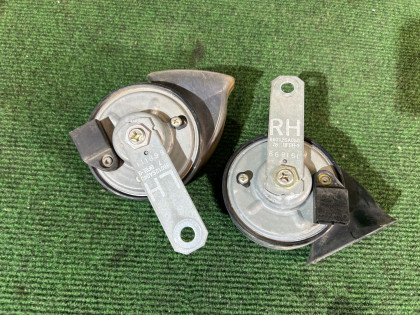 แตร SUBARU FORESTER OEM 86012SA050 86012SA040 SG5 2007 EJ205 AT