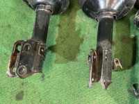 ストラット SUBARU FORESTER OEM 20360SA181 20360SA191 20380SA320 20310SA200 20310SA210 SG5 2007 EJ205 AT