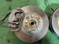 Ступицы передние SUBARU FORESTER OEM 28313AE020 28313AE030 28052AA000 26310AC041 SG5 2007 EJ205 AT