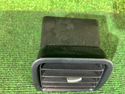 ตัวควบคุมการไหลของอากาศด้านขวา SUBARU FORESTER OEM 66110SA000ML SG5 2007 EJ205 AT