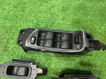 车窗控制模块 SUBARU OUTBACK OEM 83071AG011 83071AG040 BP9 2006 EJ253 AT