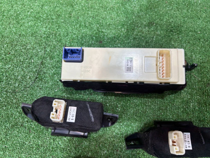车窗控制模块 SUBARU OUTBACK OEM 83071AG011 83071AG040 BP9 2006 EJ253 AT