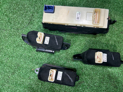 车窗控制模块 SUBARU OUTBACK OEM 83071AG011 83071AG040 BP9 2006 EJ253 AT
