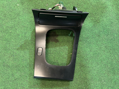คอนโซลคันเกียร์อัตโนมัติ Черная SUBARU OUTBACK OEM 92121AG060 BP9 2006