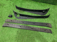 スカッフプレート SUBARU OUTBACK OEM 94060AG070 94060AG080 94061AG080 94061AG090 BP9 2006 GOLD 39J