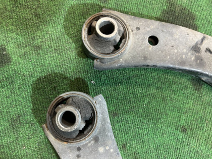 Brazos de suspensión delanteros SUBARU OUTBACK OEM 20202AG081 20202AG131 BP9 2006 EJ253 AT