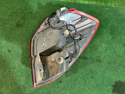 Piloto trasero izquierdo SUBARU OUTBACK OEM 84201AG010 BP9 2006