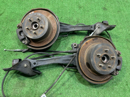 Bujes traseros SUBARU OUTBACK OEM 28473AG000 26700AG000 26692AG020 26692AG030 BP9 2006 EJ253 AT
