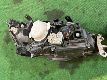 ไฟหน้า Ксенон SUBARU OUTBACK OEM 84001AG862 84001AG872 BP9 2006