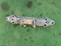 คานรองเกียร์ SUBARU FORESTER OEM 41021AC390 41022AE121 SG5 2007 EJ205 AT