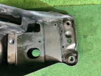 คานหลัง SUBARU FORESTER OEM 20150SA020 SG5 2007 EJ205 AT