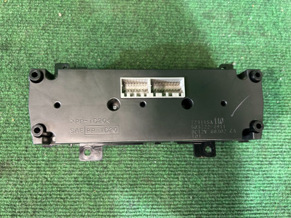 Mando de climatización SUBARU FORESTER OEM 72311SA110 SG5 2007 EJ205 AT