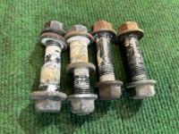 น็อตปรับศูนย์ล้อหน้า 20540AA090 20540AA100 SUBARU FORESTER