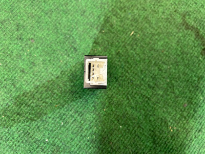 สวิตช์ไฟตัดหมอก SUBARU FORESTER OEM 83001SA081 SG5 2007 EJ205 AT
