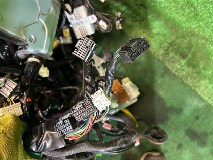 ชุดสายไฟ SUBARU FORESTER OEM 81250SA060 81340SA000 81308SA010 SG5 2007 EJ205 AT