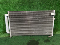 Condensador del aire acondicionado SUBARU FORESTER OEM 73210SA030 SG5 2007 EJ205 AT