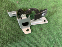 คันโยกเปิดฝาถังน้ำมัน SUBARU FORESTER OEM 57340FC000 SG5 2007 BLACK 32J