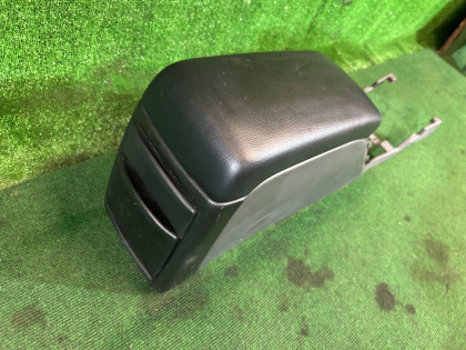 Guantera y reposabrazos SUBARU LANCASTER OEM 92111AE010AC BH9 2001 GREEN 1U7